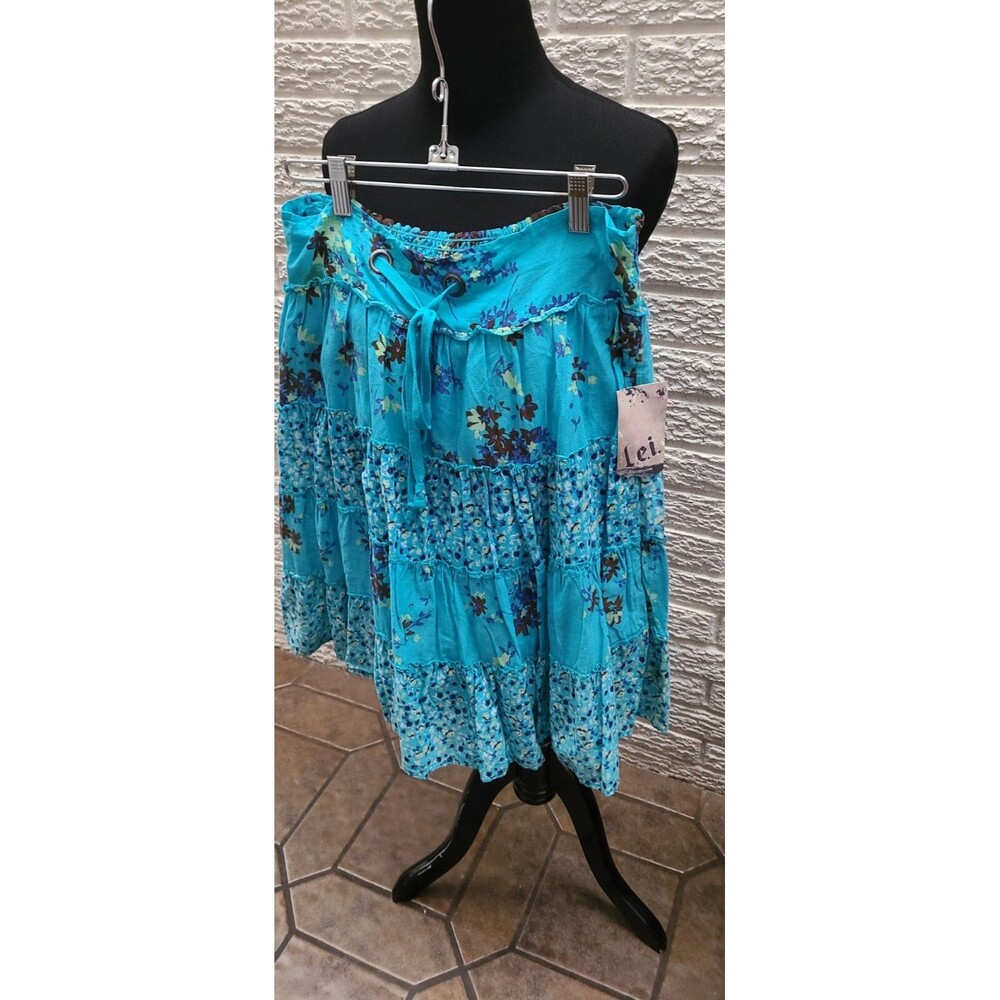 L.E.I. Bohemian Style South Beach Tourqoise Print Short Skirt, Size L nwt